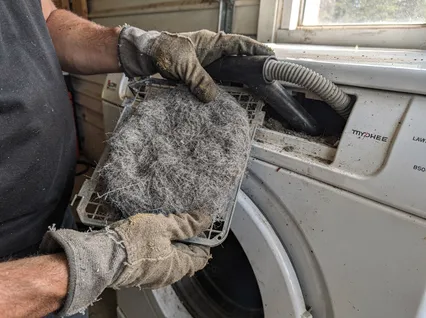 Cleaning Dryer Lint Trap service in Cleveland, OH